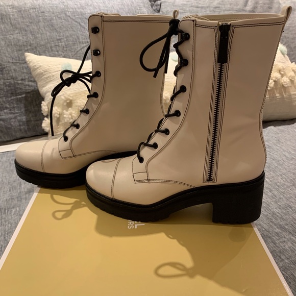 Michael Kors leather boots - Picture 4 of 8